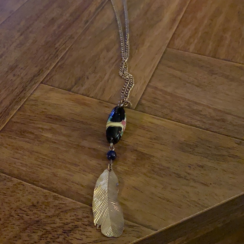 Long leaf necklace